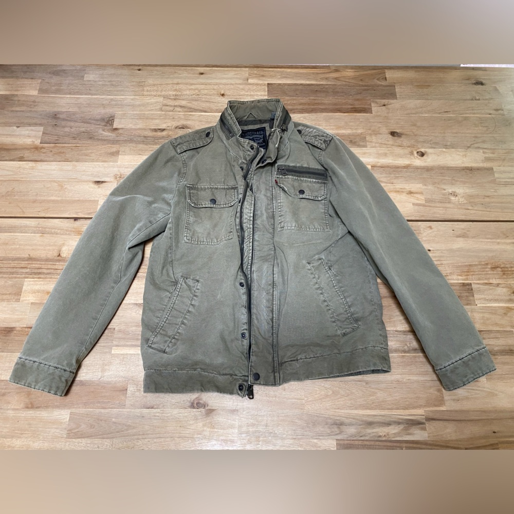 LEVI’S Men's Cotton Cargo Utility Military Jacket in Olive Green